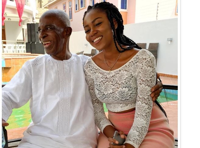 Yvonne Nelson announces Dad's demise