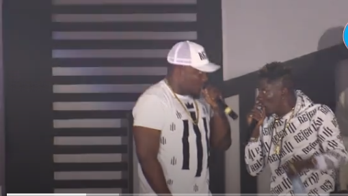 DKB insults Sarkodie’s mother’s at ‘Reign’ concert