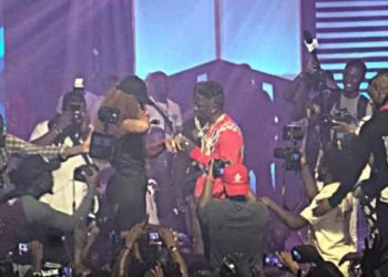 VIDEO: Shatta Wale proposes to beautiful Shatta Michy at the ‘Reign’ album launch