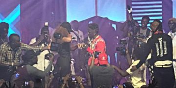 VIDEO: Shatta Wale proposes to beautiful Shatta Michy at the ‘Reign’ album launch
