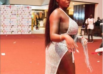 AFRIMA 2018: Nina Richie half-naked dress causes confusion on red-carpet