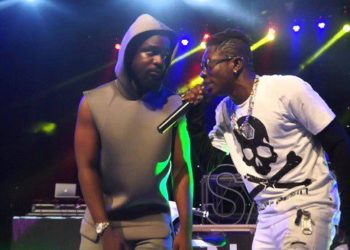 VIDEO: Sarkodie jams to Shatta Wale’s ‘forgetti’ song in a US club