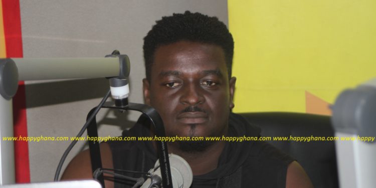 My life was threatened after dissing Stonebwoy – Kumi Guitar reveals