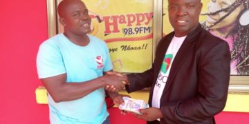Pastor Nyansa Boakwa donates to Happy FM’s Pantang hospital project