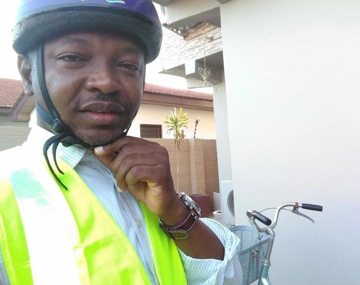 Video: Ras Mubarak rides bicycle to Parliament in protest against fuel price hikes