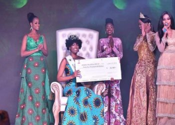 VIDEO: Miss Congo weavon caught fire on stage after being crowned Miss Africa 2018