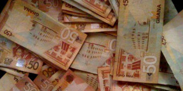 Nine ways to save money during Christmas