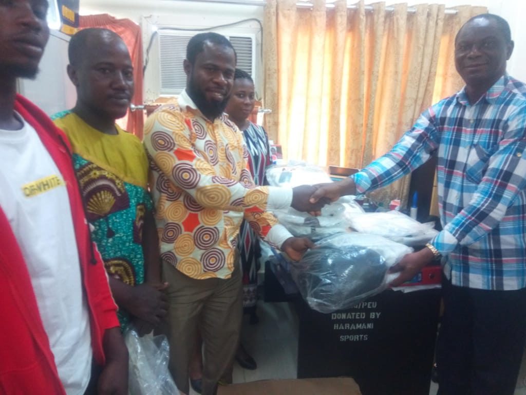 Ghana fencing association donations fencing equipment to Ghana Education Service (GES)