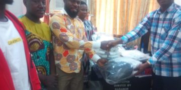 Ghana fencing association donations fencing equipment to Ghana Education Service (GES)