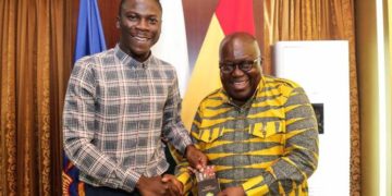 Stonebwoy visits President Akufo Addo, invites him to his concert