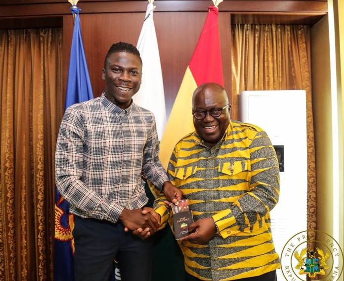 Stonebwoy visits President Akufo Addo, invites him to his concert