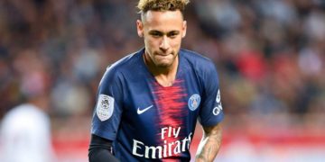 Neymar insists Barcelona and Real Madrid links not ´concrete´
