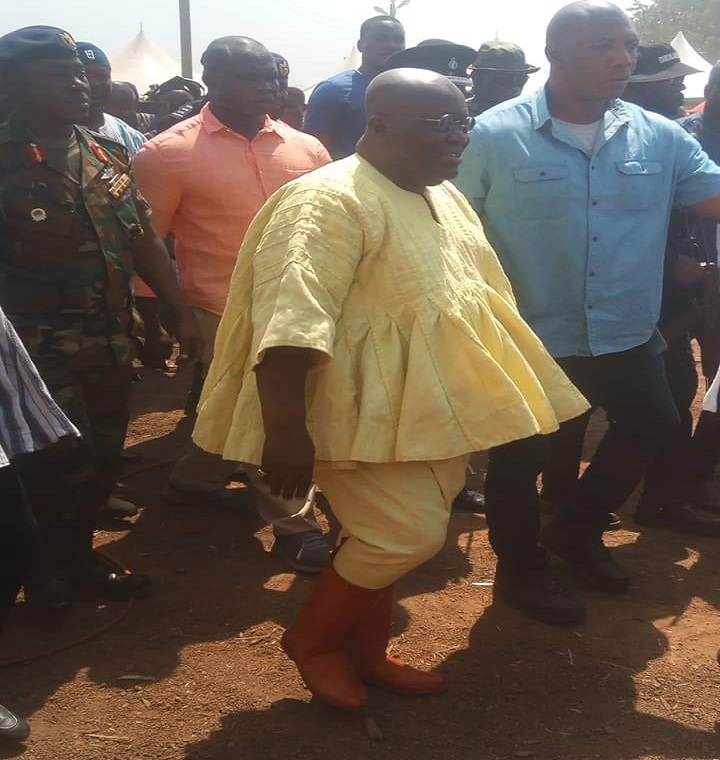 How Ghanaians reacted to Nana Addo’s outfit to Ya-Naa’s outdooring