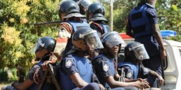 Search for NAM1: Heavily armed Police officers storm mother’s house