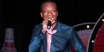 Breaking News: Highlife singer KK Fosu involved in a gory accident on the Tema Motorway