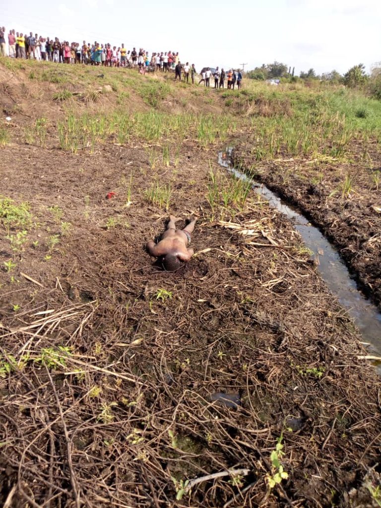 E/R: Man, 35, killed; body dumped in mud