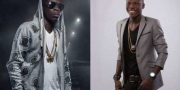 VIDEO: Shatta Wale jams to Stonebwoy’s ‘Top Skanka’ banger