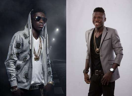 VIDEO: Shatta Wale jams to Stonebwoy’s ‘Top Skanka’ banger