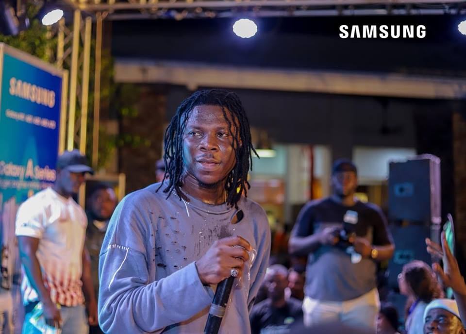 Samsung officially unveils brand ambassador Stonebwoy as it launches new Galaxy A Series