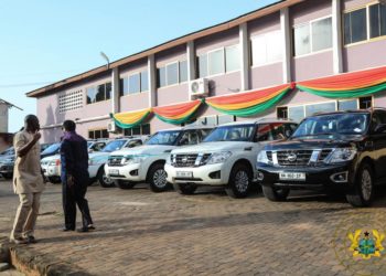 Nana Addo presents vehicles to Western North RCC