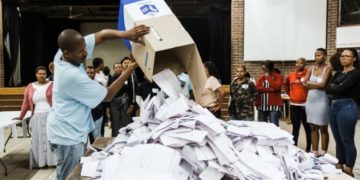 South Africa election: ANC leads as votes counted