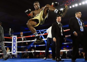 How Richard Commey disciplined Ray Beltran in pictures