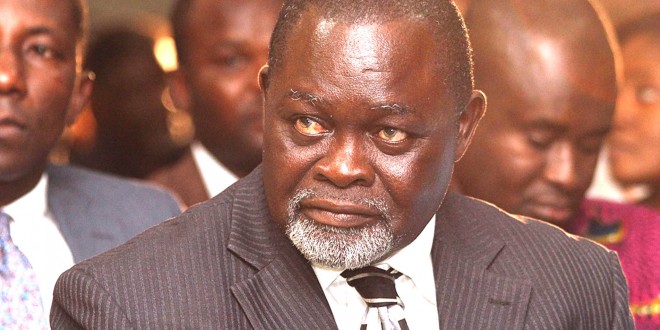 Azumah Nelson cries over recent deaths in boxing