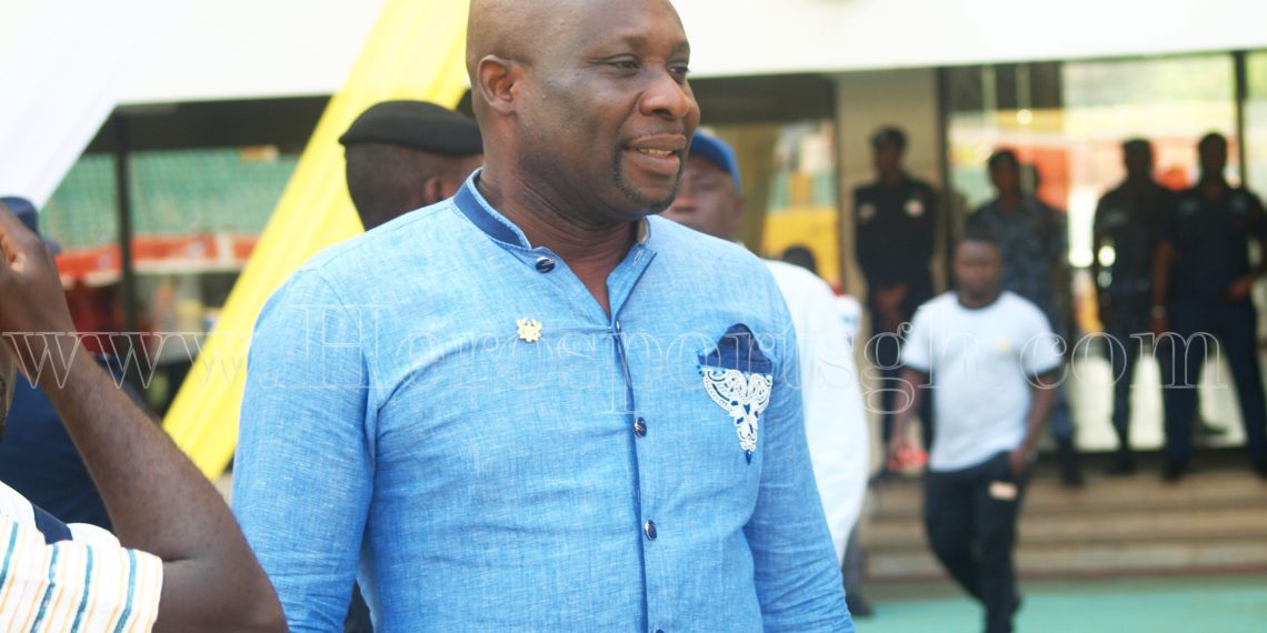 Video: George Afriyie mobbed as he submits forms