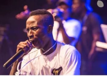 Watch how Patapaa thrilled fans in Togo with back-to-back hits