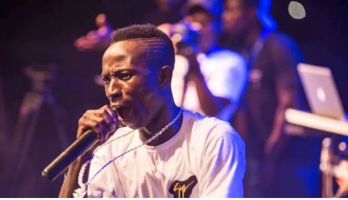 Watch how Patapaa thrilled fans in Togo with back-to-back hits