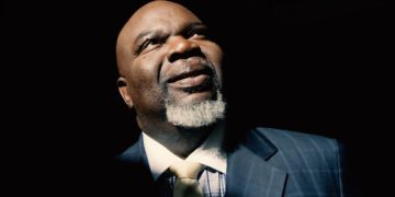 Kenyans pay over $700 to meet TD Jakes