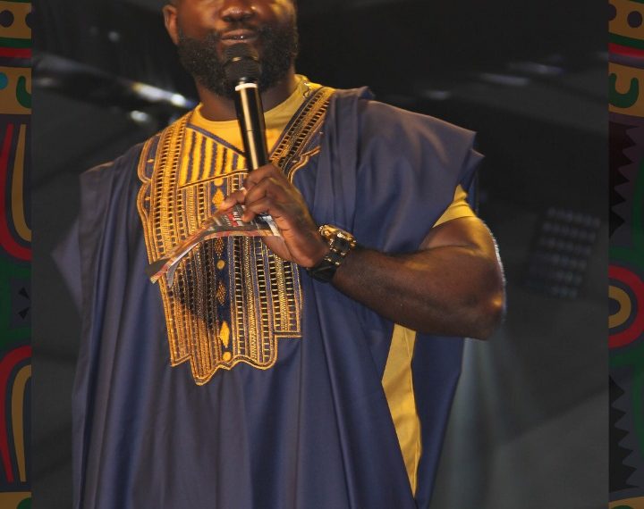 Happy FM’s Kwame Afrifa Mensah entertains Patrons as host of African Legends Night