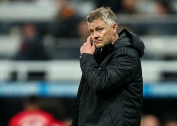 Gary Neville: Manchester United board to blame for woeful form