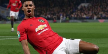 Rashford stunner sinks Chelsea