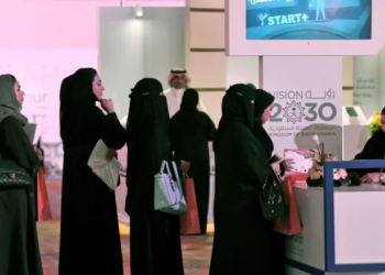 Saudi Arabia now lets women rent hotel rooms without a man present