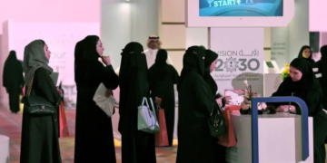 Saudi Arabia now lets women rent hotel rooms without a man present