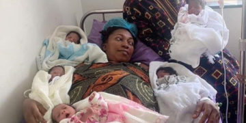 Photo: 44-year-old woman gives birth to quintuplets 16 years after marriage