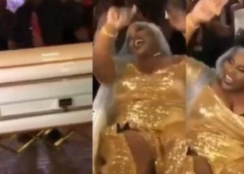 Video: Bride arrives at her wedding reception in a coffin