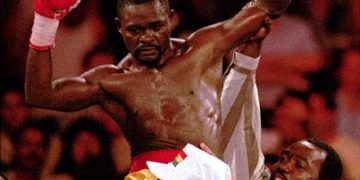 Today In Sports History: Azumah Nelson beat Wilfred Gomez to win WBC featherweight tilte