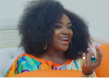 Watch Actress Emelia Brobbey perform her new single on Happy FM