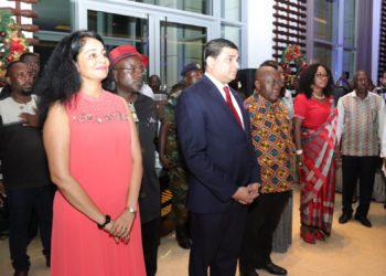 Kempinski Hotel ushers festive season with tree lighting