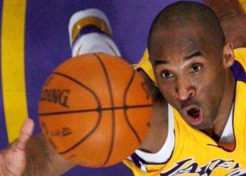 Kobe Bryant: Basketball legend dies in helicopter crash