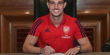 #WamputuTransfer: Cedric Soares joins Arsenal on loan from Southampton