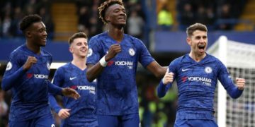 Chelsea breeze past Burnley again