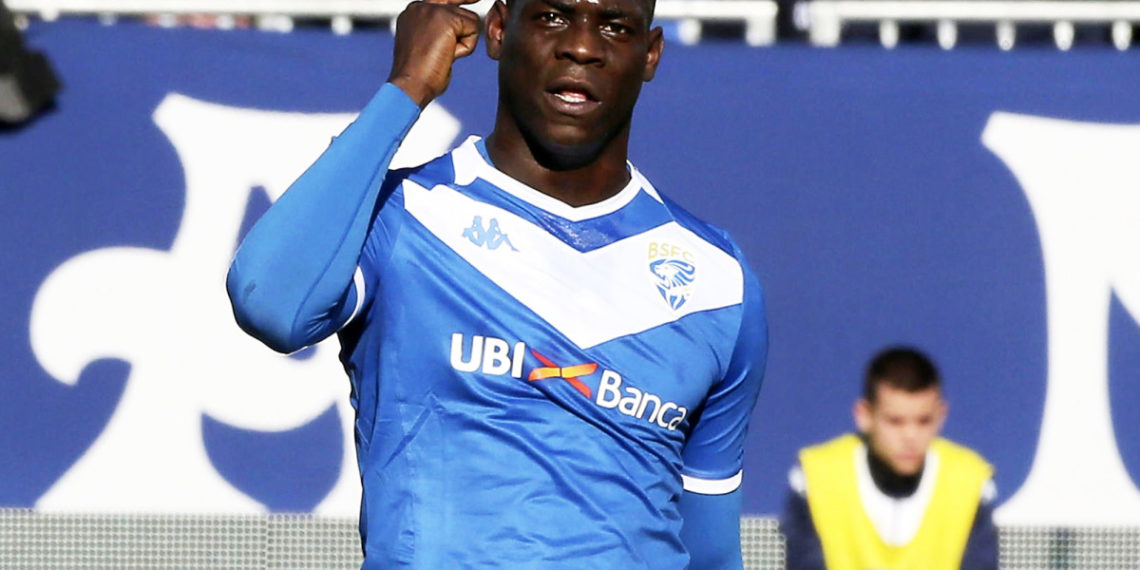 ‘Shame on you’: Balotelli slams Lazio ultras