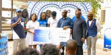 Awake Water donates to national cardiothoracic centre
