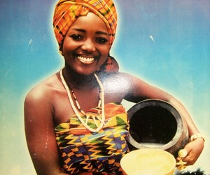 Iconic 'Akwaaba Photo Girl' Speaks after 20years