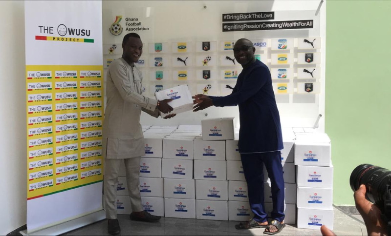 Black Stars midfielder Samuel Owusu donates hand sanitizers to GFA