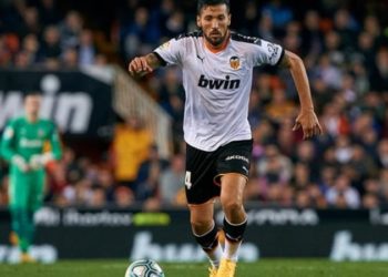 Five at Valencia test positive