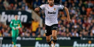 Five at Valencia test positive